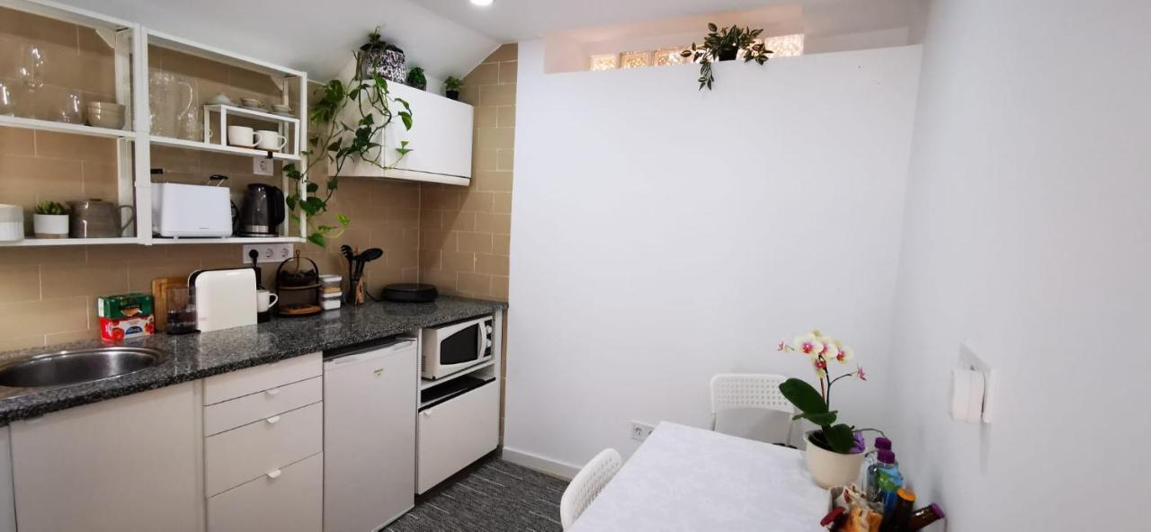 Apartmán Quarto Duplo Com Kitchenette, Wc E Patio Privativo Corroios Exteriér fotografie