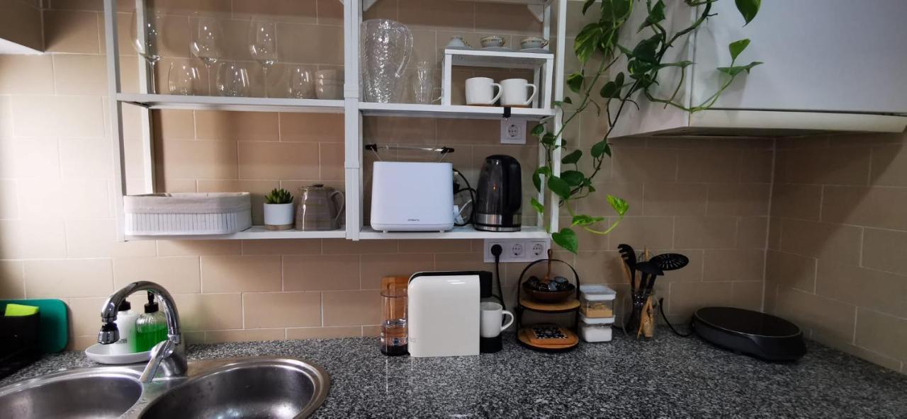 Apartmán Quarto Duplo Com Kitchenette, Wc E Patio Privativo Corroios Exteriér fotografie