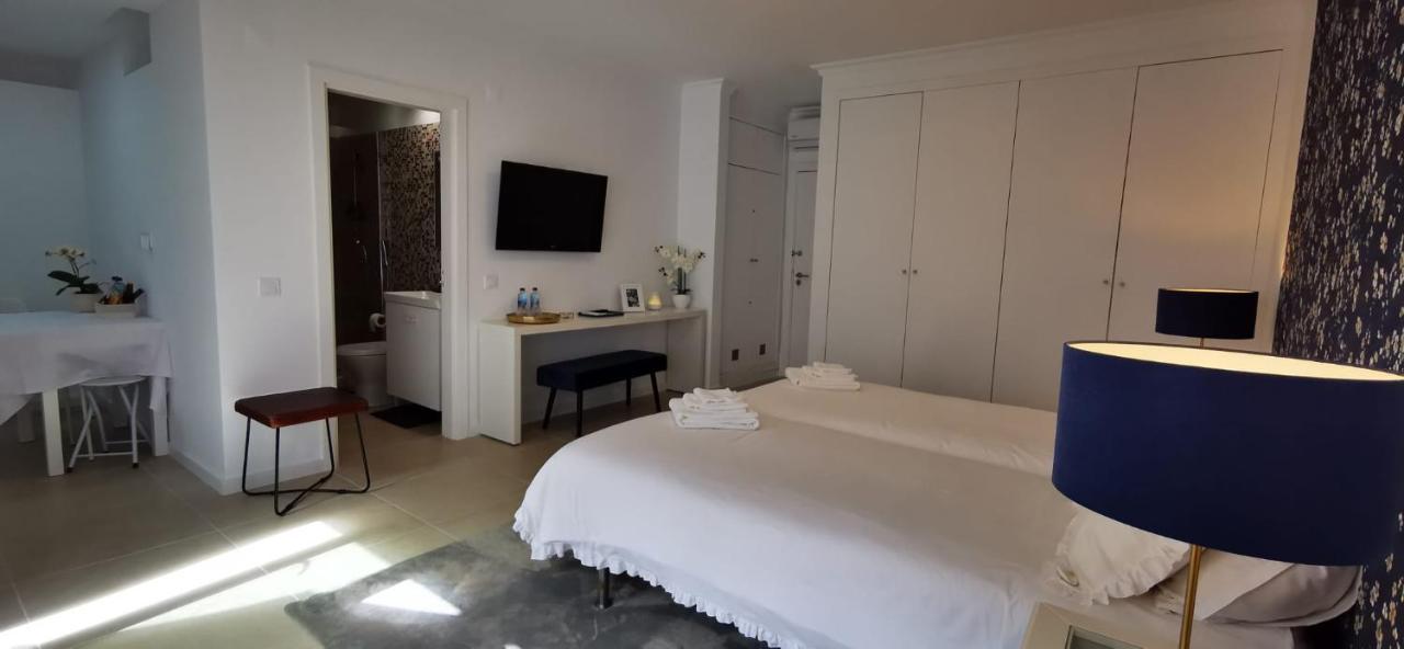 Apartmán Quarto Duplo Com Kitchenette, Wc E Patio Privativo Corroios Exteriér fotografie